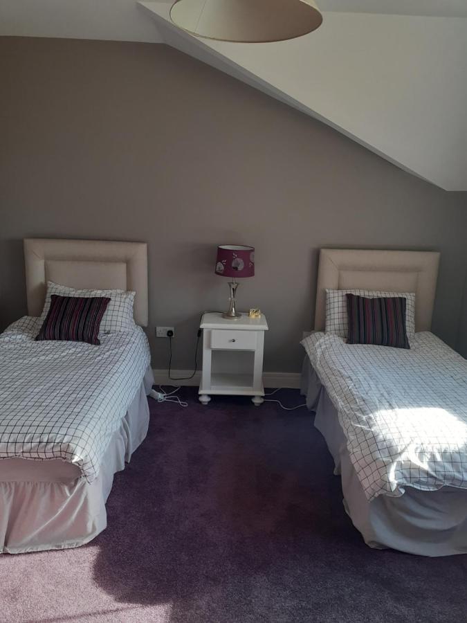 Single Or Twin Room In Lovely Country Residence Nobber Eksteriør bilde