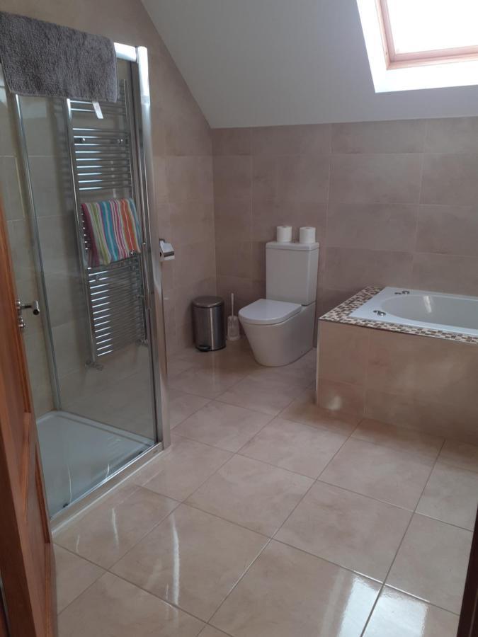 Single Or Twin Room In Lovely Country Residence Nobber Eksteriør bilde