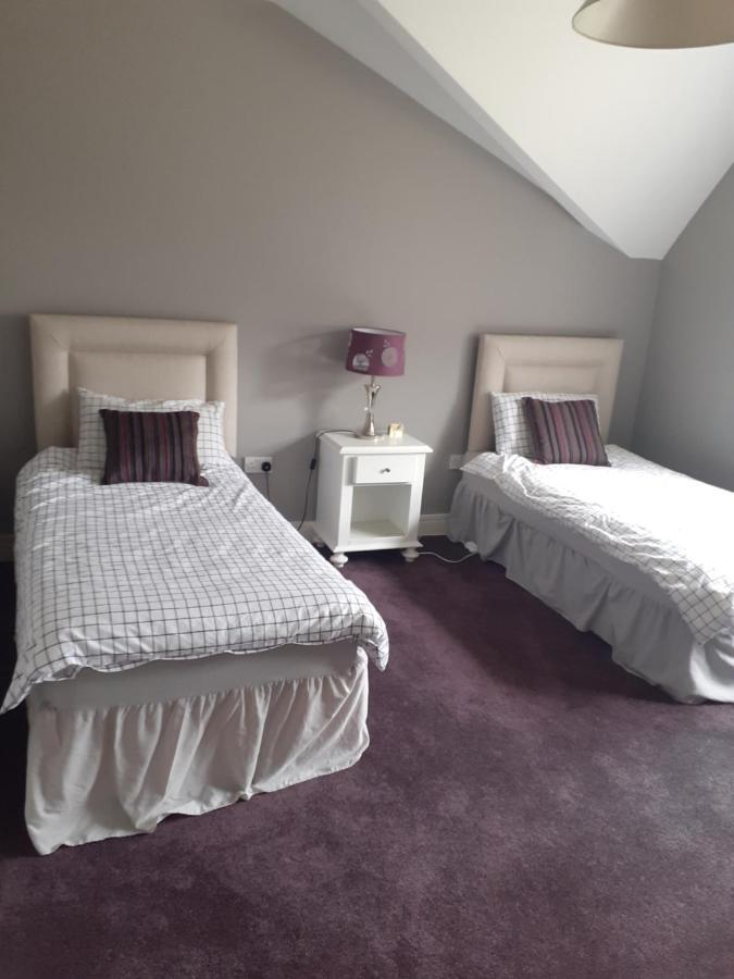 Single Or Twin Room In Lovely Country Residence Nobber Eksteriør bilde
