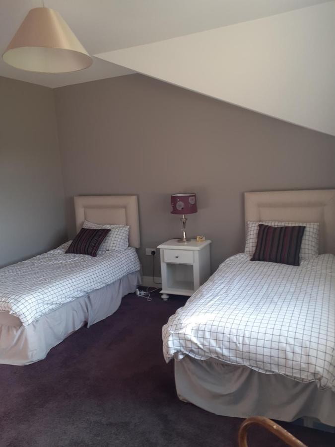 Single Or Twin Room In Lovely Country Residence Nobber Eksteriør bilde